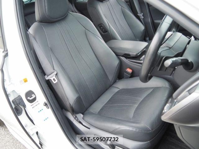 Toyota CROWN SEDAN 2021-02 7783893-12
