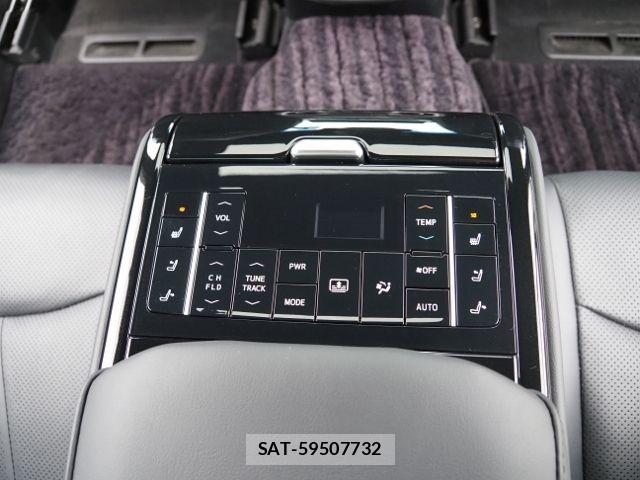 Toyota CROWN SEDAN 2021-02 7783893-15
