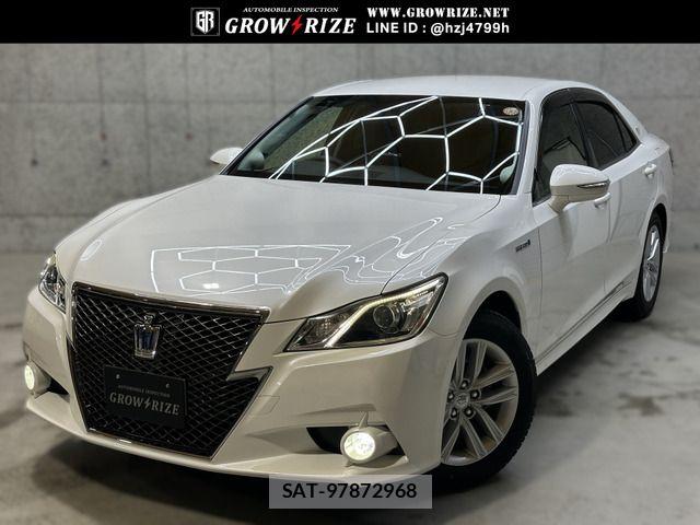 Toyota CROWN SEDAN 2015-01 7875934-2