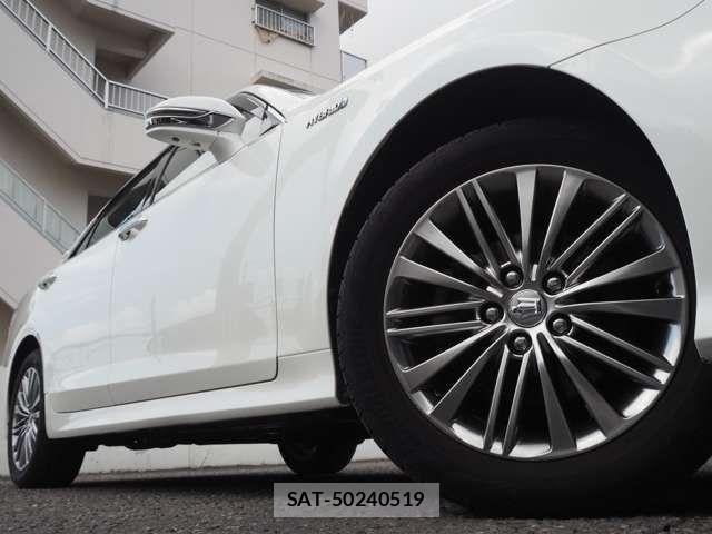 Toyota CROWN SEDAN 2015-11 7875933-6