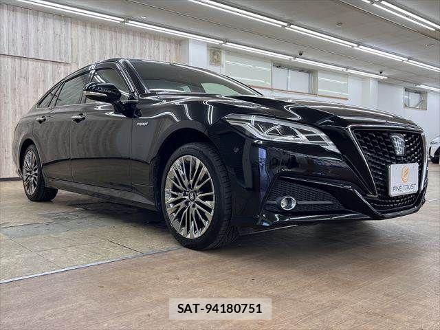 Toyota CROWN SEDAN 2018-12 7961054-14