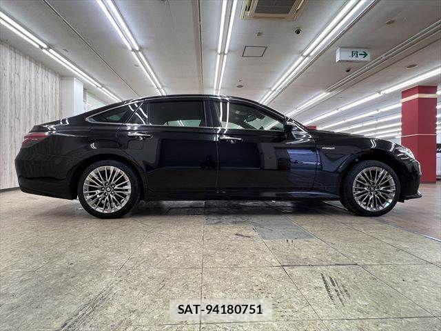 Toyota CROWN SEDAN 2018-12 7961054-15