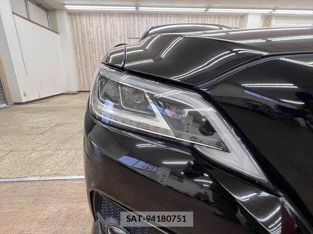 Toyota CROWN SEDAN 2018-12 7961054-22