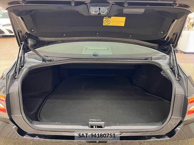 Toyota CROWN SEDAN 2018-12 7961054-8