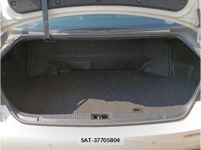 Toyota CROWN SEDAN 2017-04 7961053-7