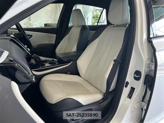 Toyota CROWN SEDAN 2018-11 7978909-24