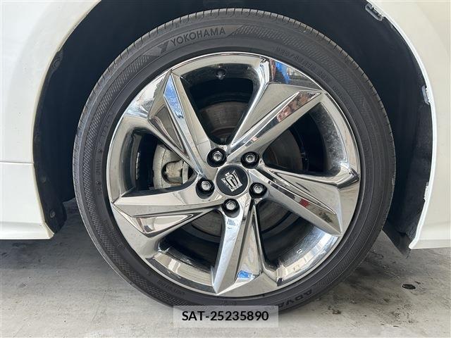 Toyota CROWN SEDAN 2018-11 7978909-6