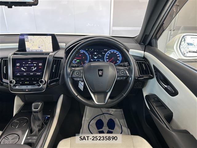 Toyota CROWN SEDAN 2018-11 7978909-8
