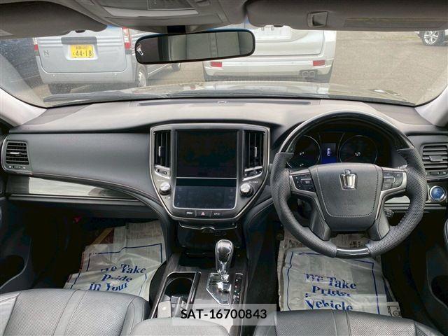 Toyota CROWN SEDAN 2015-02 7978908-14
