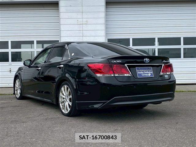 Toyota CROWN SEDAN 2015-02 7978908-6