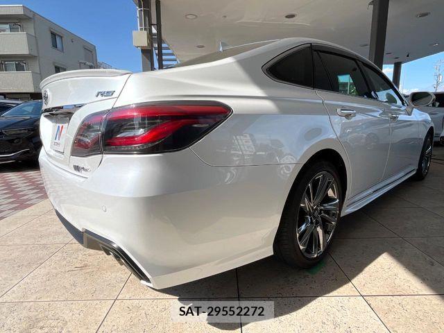 Toyota CROWN SEDAN 2021-06 7978907-16