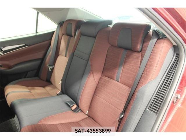 Toyota CROWN SEDAN 2015-11 8035078-1