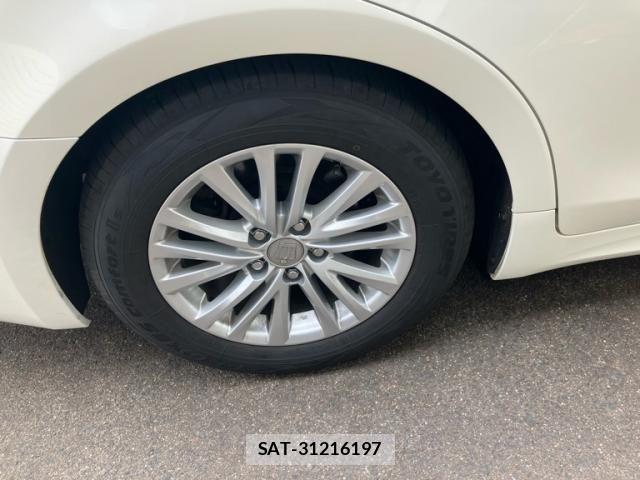Toyota CROWN SEDAN 2016-09 8035085-9