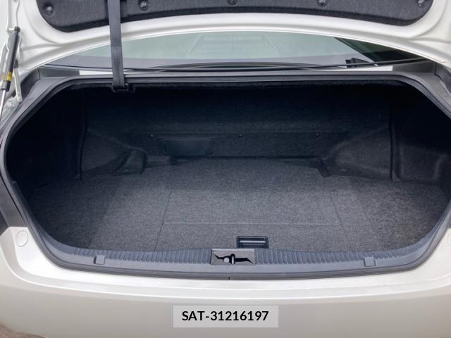 Toyota CROWN SEDAN 2016-09 8035085-12