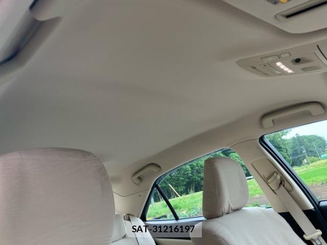 Toyota CROWN SEDAN 2016-09 8035085-14