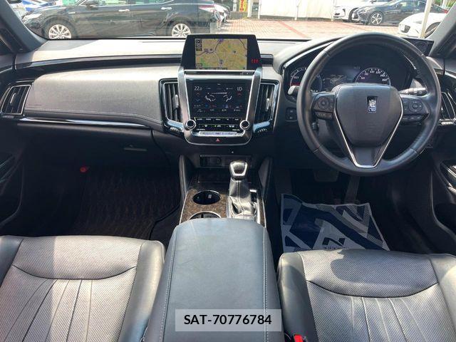 Toyota CROWN SEDAN 2019-12 8035072-1