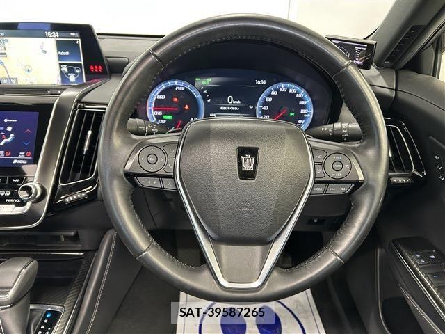 Toyota CROWN SEDAN 2019-04 8035077-15