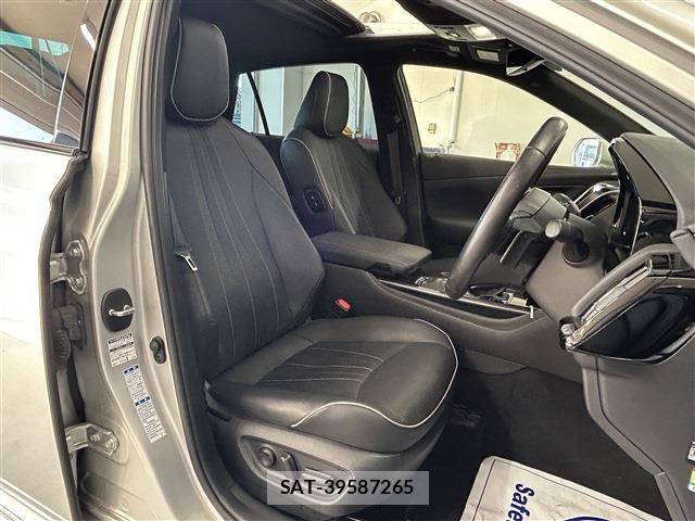 Toyota CROWN SEDAN 2019-04 8035077-23