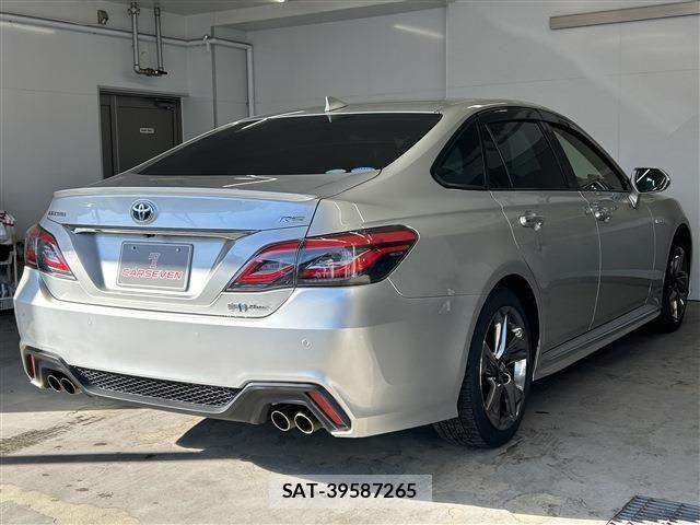 Toyota CROWN SEDAN 2019-04 8035077-4