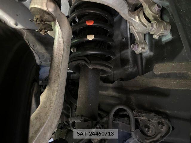 Toyota CROWN SEDAN 2019-06 8035074-19