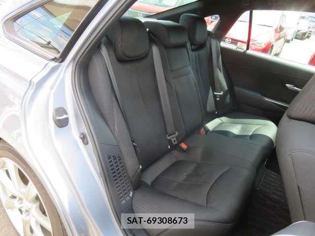 Toyota CROWN SEDAN 2020-04 8035075-18