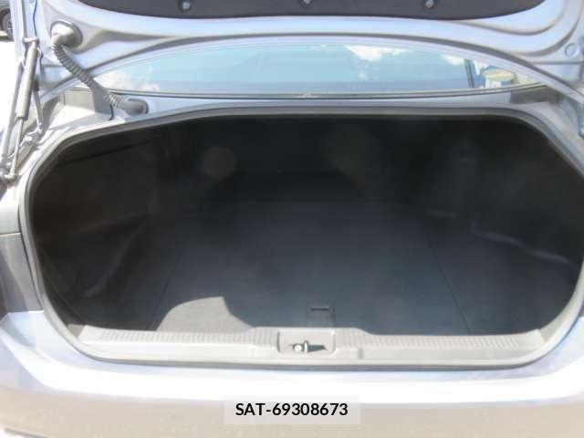 Toyota CROWN SEDAN 2020-04 8035075-19