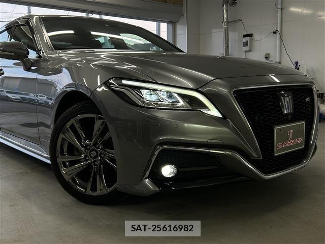 Toyota CROWN SEDAN 2021-02 8035076-11