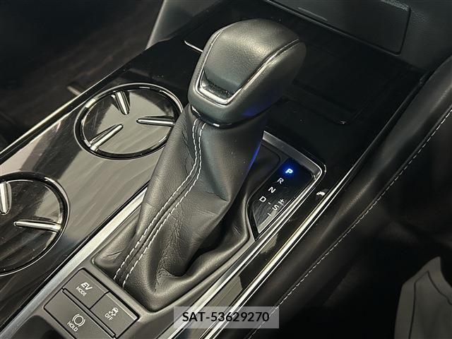 Toyota CROWN SEDAN 2020-07 8073408-20