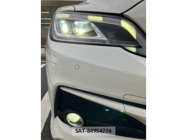 Toyota CROWN SEDAN 2020-03 8073406-11
