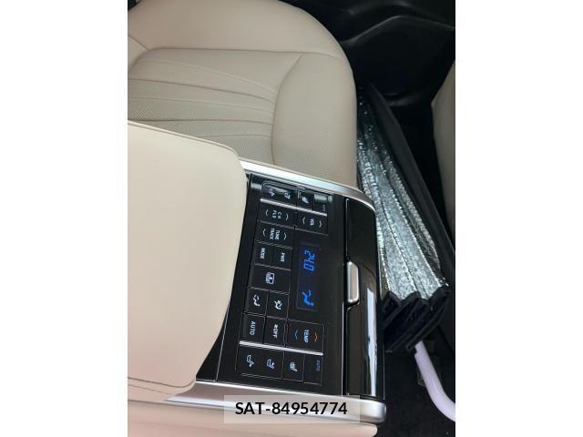 Toyota CROWN SEDAN 2020-03 8073406-12