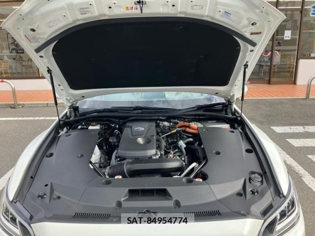 Toyota CROWN SEDAN 2020-03 8073406-28
