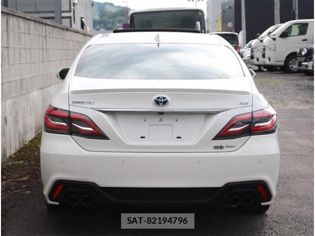 Toyota CROWN SEDAN 2019-11 8073409-2