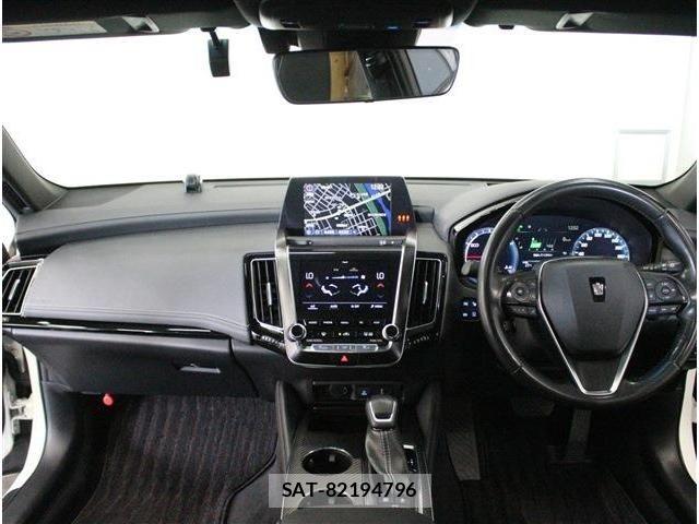 Toyota CROWN SEDAN 2019-11 8073409-8