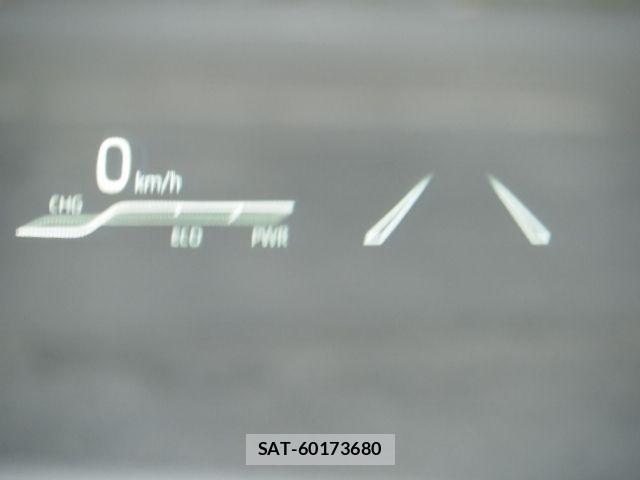 Toyota CROWN SEDAN 2022-04 8098682-18