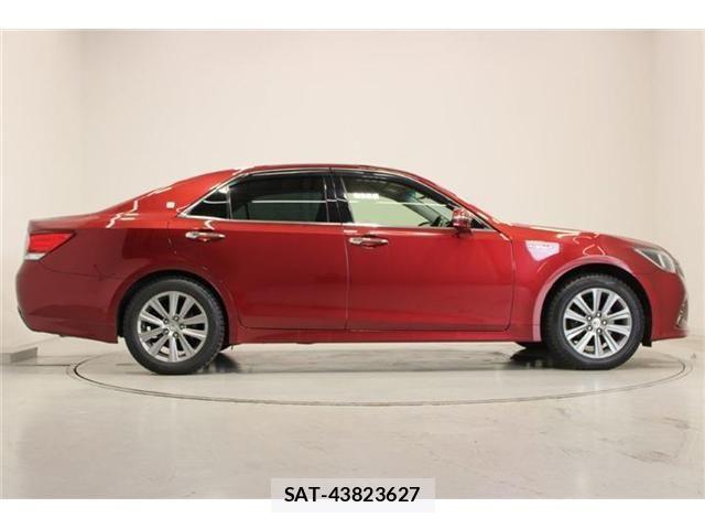 Toyota CROWN SEDAN 2016-12 8098683-13