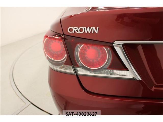 Toyota CROWN SEDAN 2016-12 8098683-19