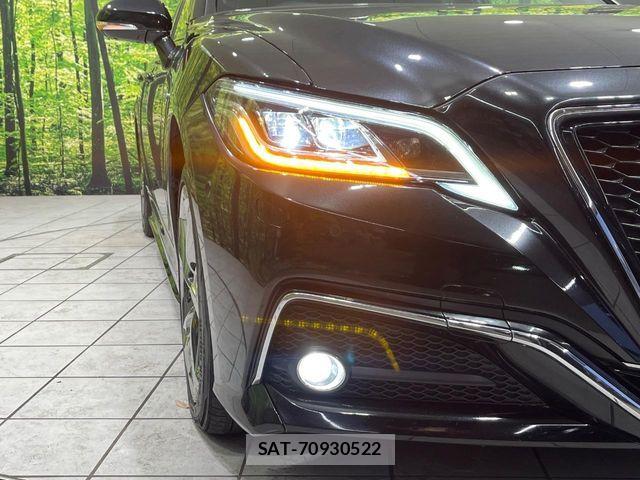 Toyota CROWN SEDAN 2019-05 8129537-12