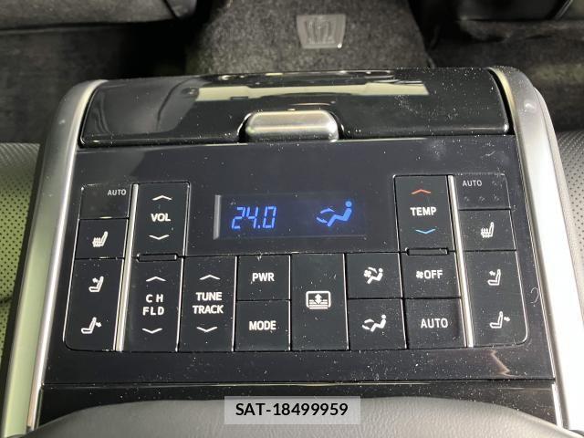 Toyota CROWN SEDAN 2021-02 8129536-20