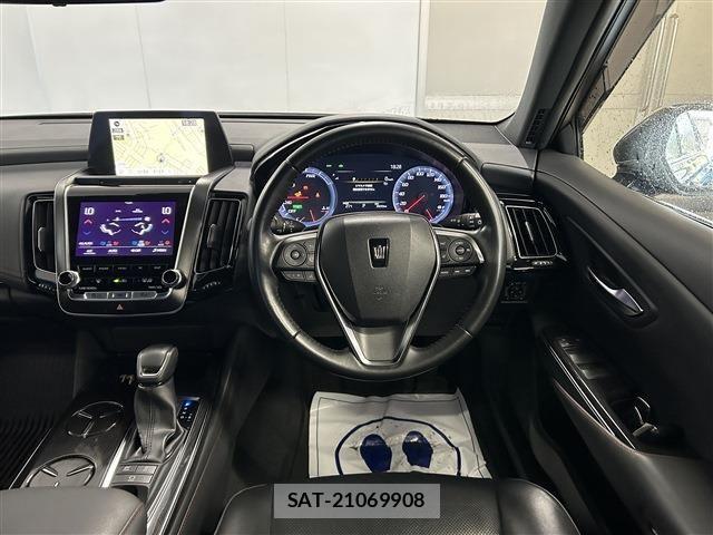 Toyota CROWN SEDAN 2019-12 8158220-14
