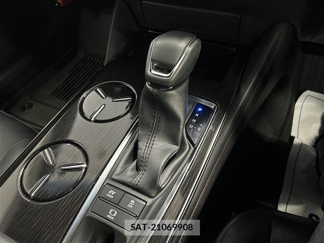 Toyota CROWN SEDAN 2019-12 8158220-20