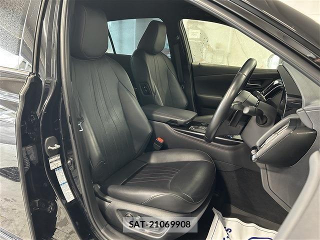 Toyota CROWN SEDAN 2019-12 8158220-22