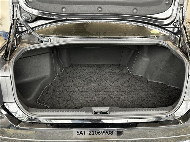 Toyota CROWN SEDAN 2019-12 8158220-26