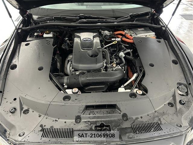Toyota CROWN SEDAN 2019-12 8158220-28