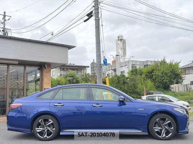 Toyota CROWN SEDAN 2018-10 8207065-3