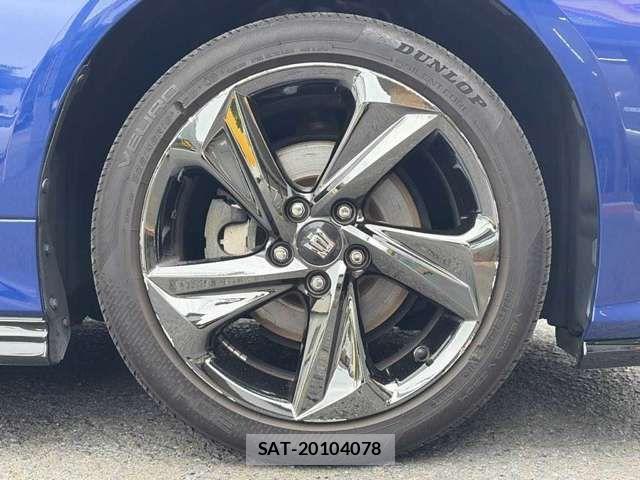 Toyota CROWN SEDAN 2018-10 8207065-5