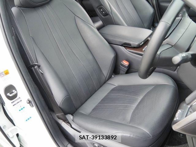 Toyota CROWN SEDAN 2021-05 8207063-14