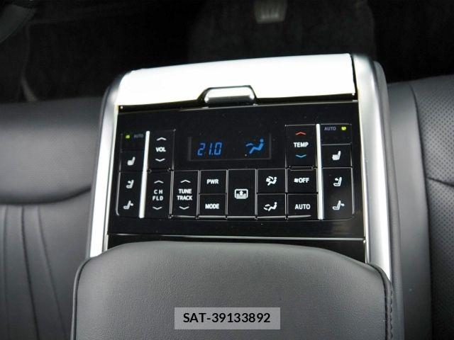 Toyota CROWN SEDAN 2021-05 8207063-17
