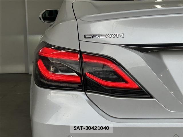 Toyota CROWN SEDAN 2021-06 8207064-10