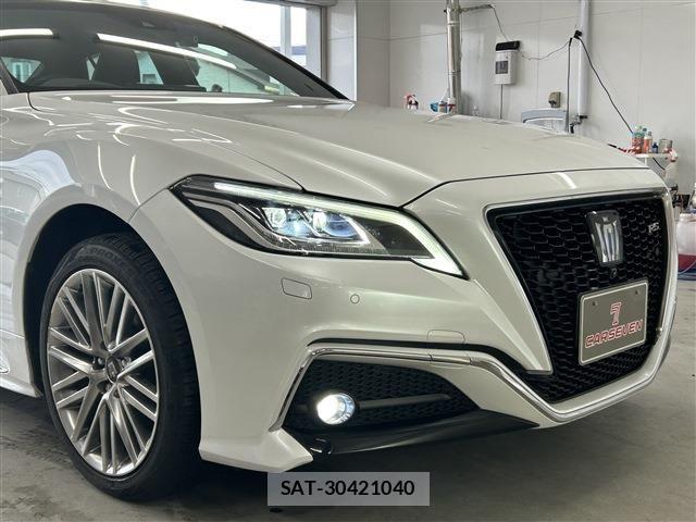 Toyota CROWN SEDAN 2021-06 8207064-11