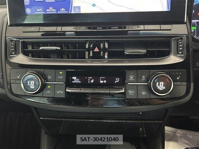 Toyota CROWN SEDAN 2021-06 8207064-19